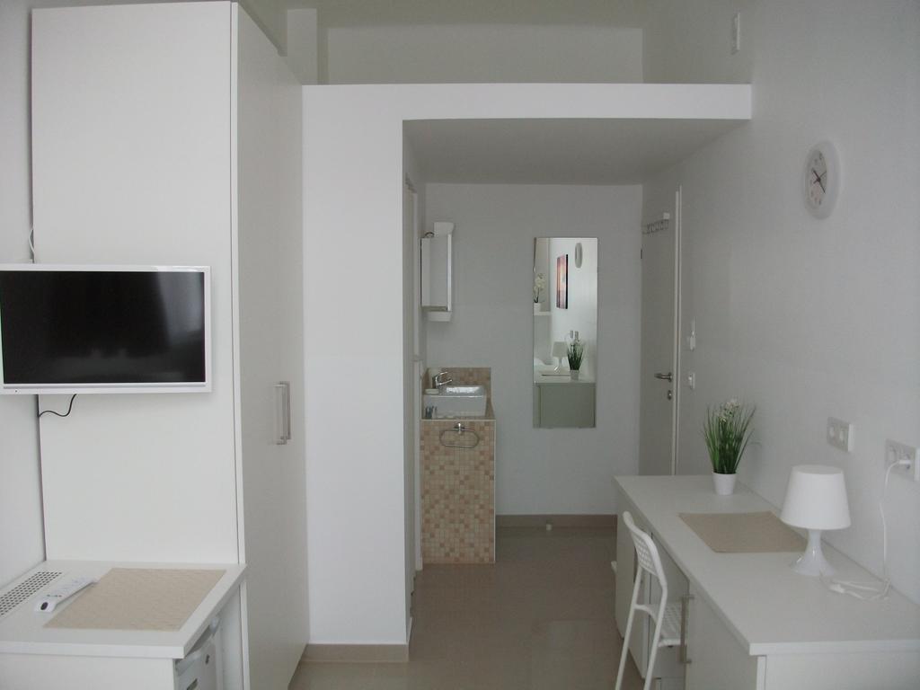 Ch-Vienna City Rooms Room photo